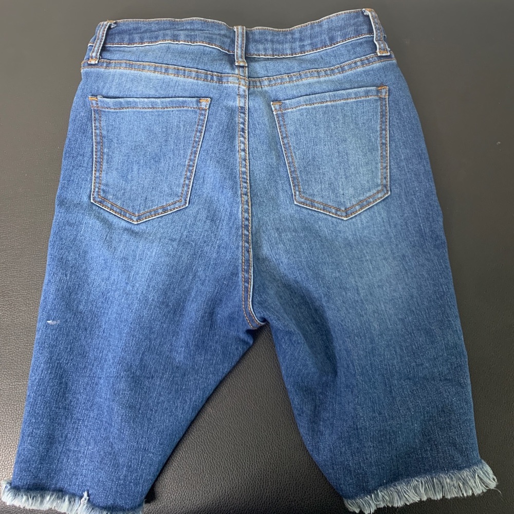 Shorts - Picture 2 of 2